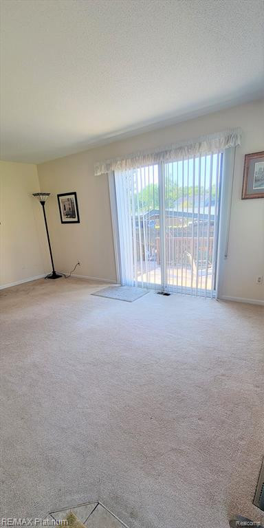 2862 ROUNDTREE Boulevard, Ypsilanti, MI 48197 — Photo 6