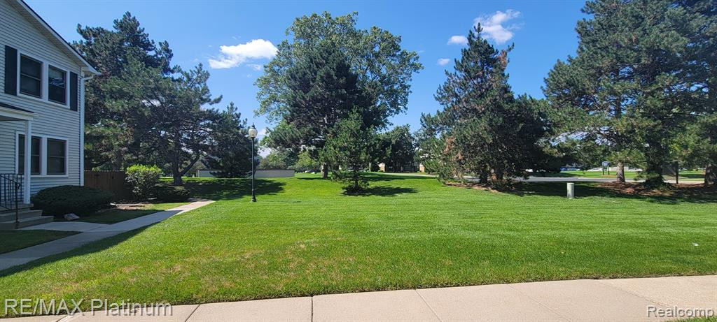2862 ROUNDTREE Boulevard, Ypsilanti, MI 48197 — Photo 23