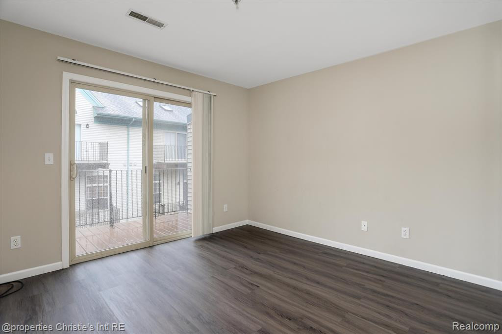 54 Adelaide Street, Detroit, MI 48201 — Photo 12