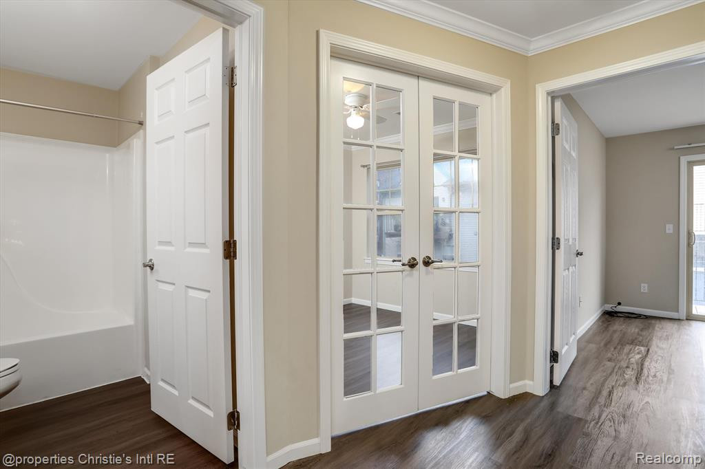 54 Adelaide Street, Detroit, MI 48201 — Photo 14