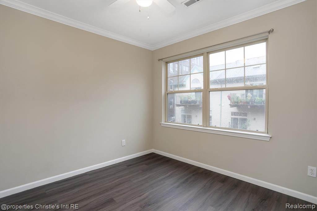 54 Adelaide Street, Detroit, MI 48201 — Photo 15