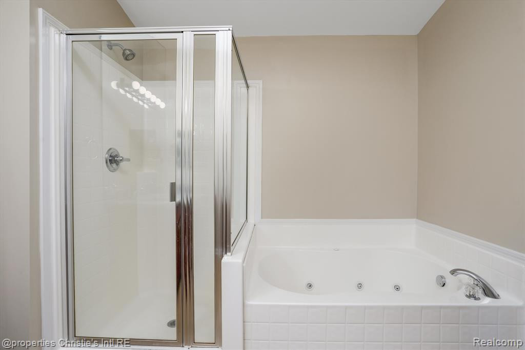 54 Adelaide Street, Detroit, MI 48201 — Photo 25