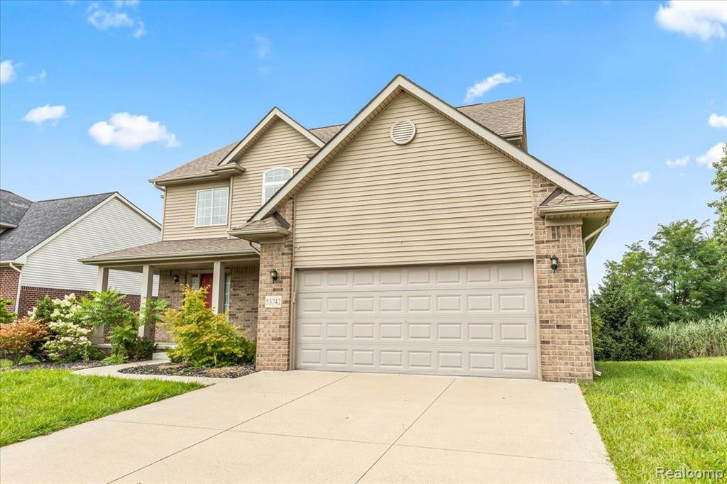 53742 SPRINGWOOD Drive, South Lyon, MI 48178 — Photo 2