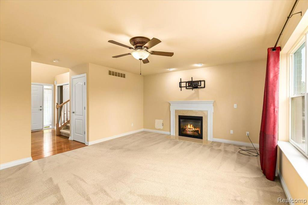 53742 SPRINGWOOD Drive, South Lyon, MI 48178 — Photo 8