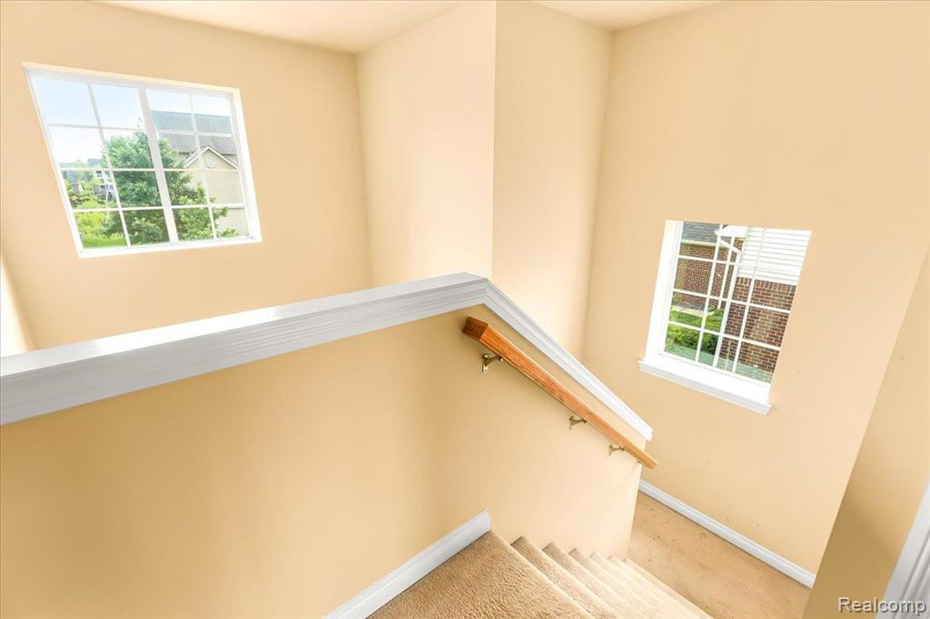 53742 SPRINGWOOD Drive, South Lyon, MI 48178 — Photo 17