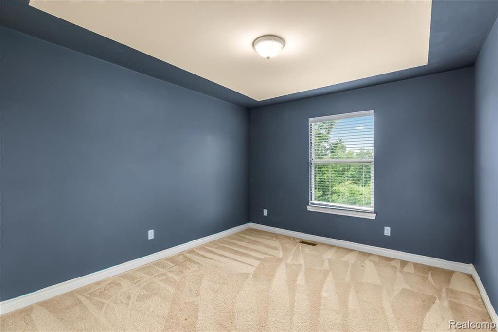53742 SPRINGWOOD Drive, South Lyon, MI 48178 — Photo 22