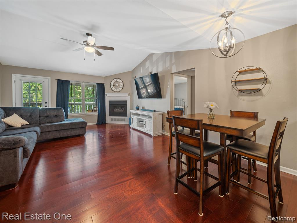 1219 CURZON Court, 201, Howell, MI 48843 — Photo 3