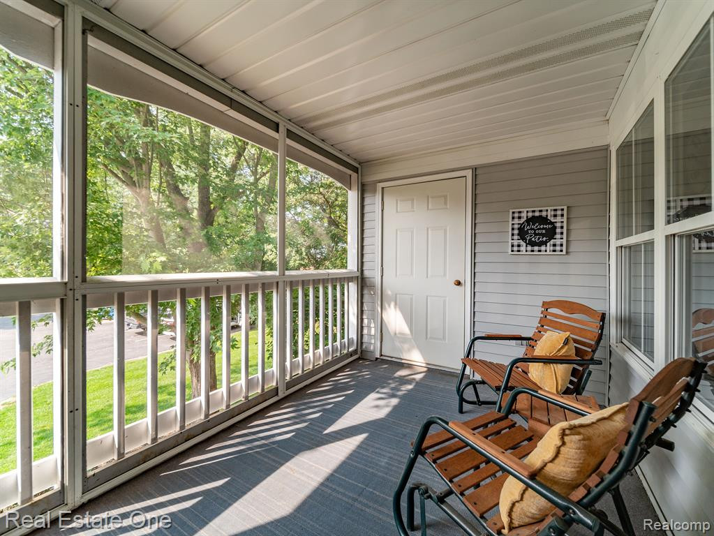 1219 CURZON Court, 201, Howell, MI 48843 — Photo 13