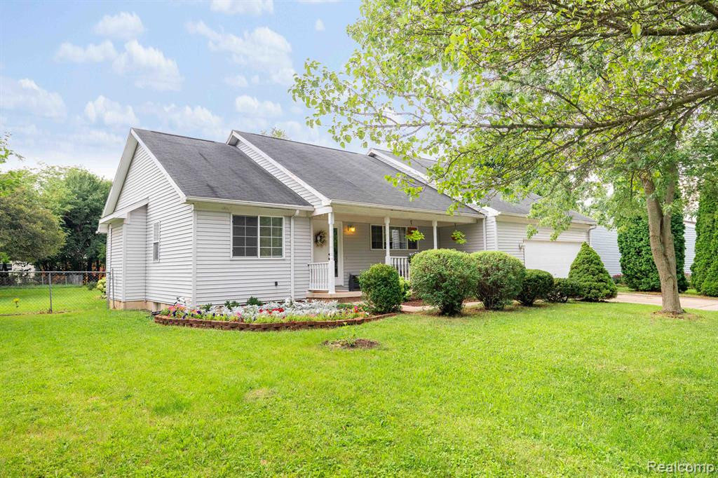 3090 LORRAINE Street, Ann Arbor, MI 48108 — Photo 2
