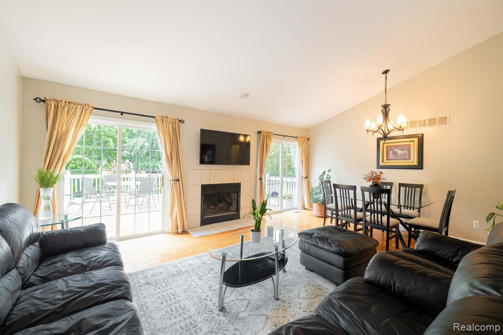 3090 LORRAINE Street, Ann Arbor, MI 48108 — Photo 14