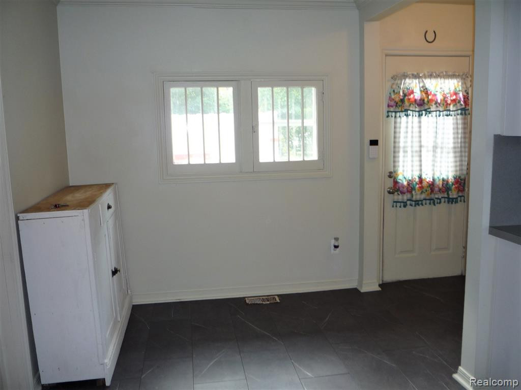 100 W High Street, Metamora, MI 48455 — Photo 7