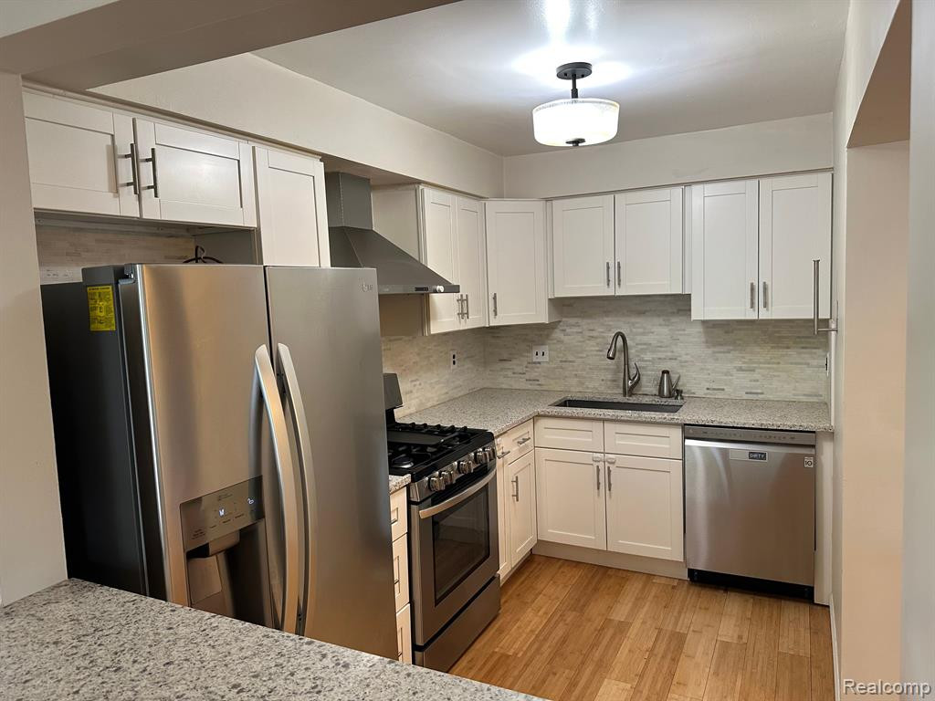 1972 RIDGE, Royal Oak, MI 48073 — Photo 4