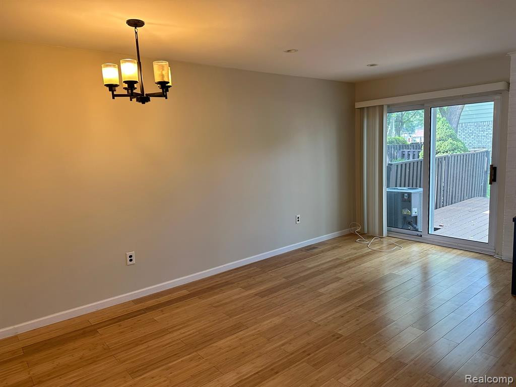 1972 RIDGE, Royal Oak, MI 48073 — Photo 5