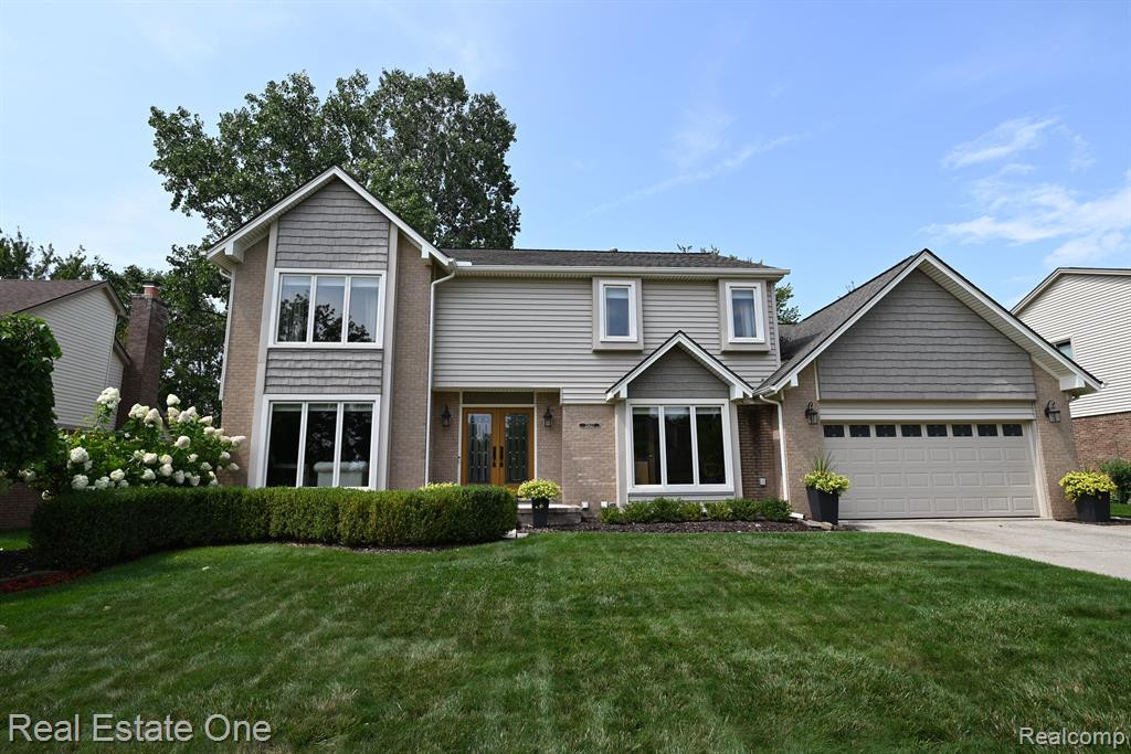 25627 SULLIVAN Lane, Novi, MI — front exterior