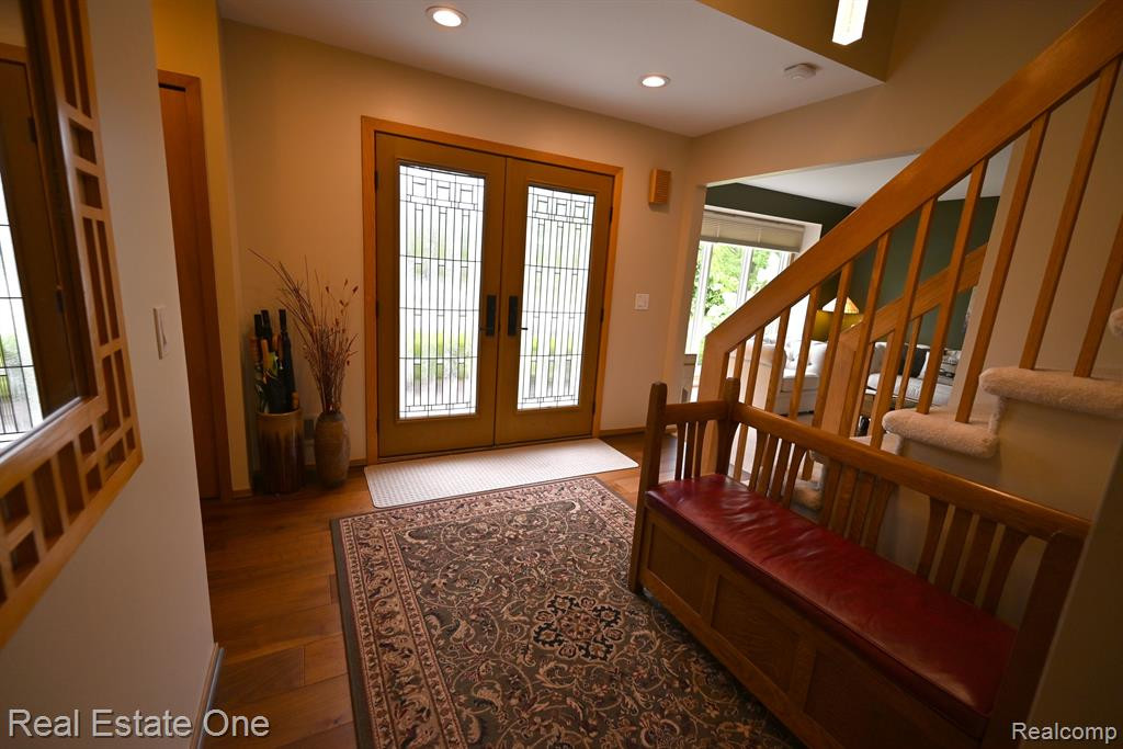 25627 SULLIVAN Lane, Novi, MI — Photo 2