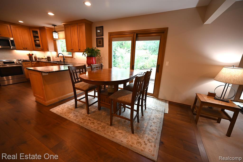 25627 SULLIVAN Lane, Novi, MI — Photo 15