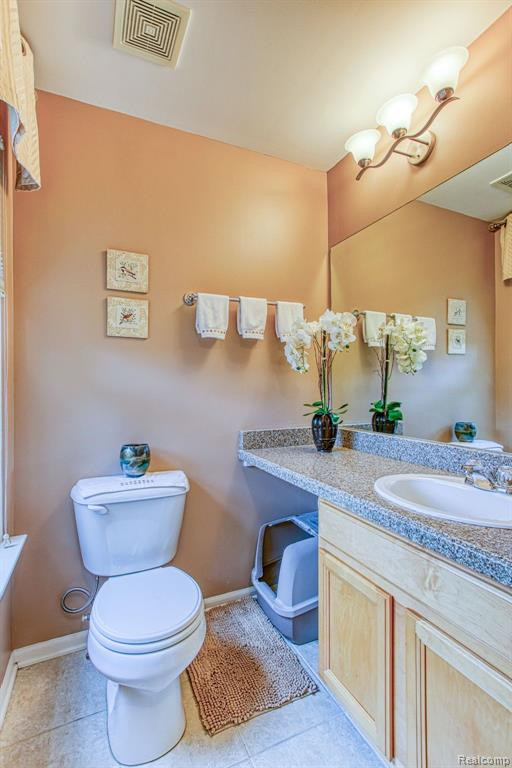 8733 HARDWOOD Drive, Belleville, MI 48111 — Photo 21