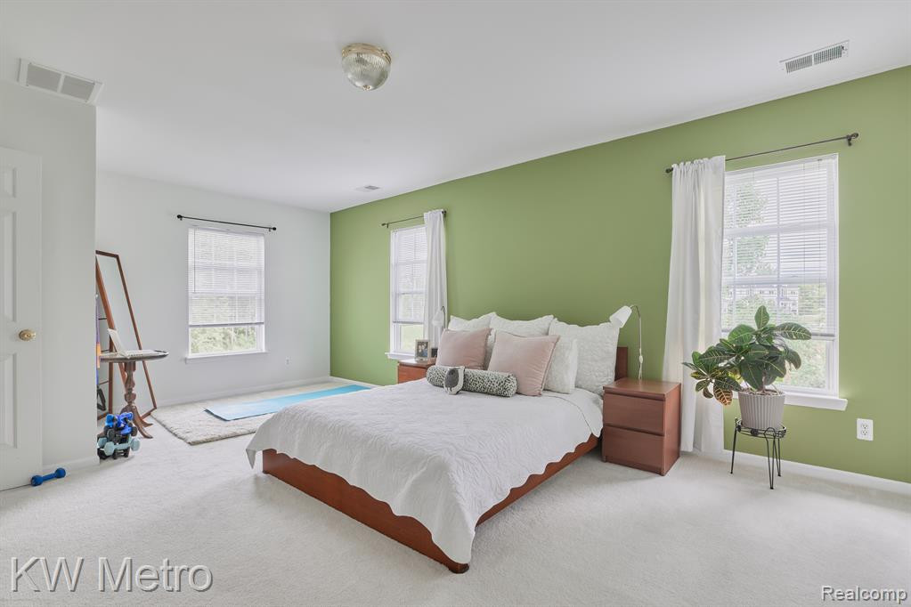 2750 S KNIGHTSBRIDGE Circle, Ann Arbor, MI 48105 — Photo 14