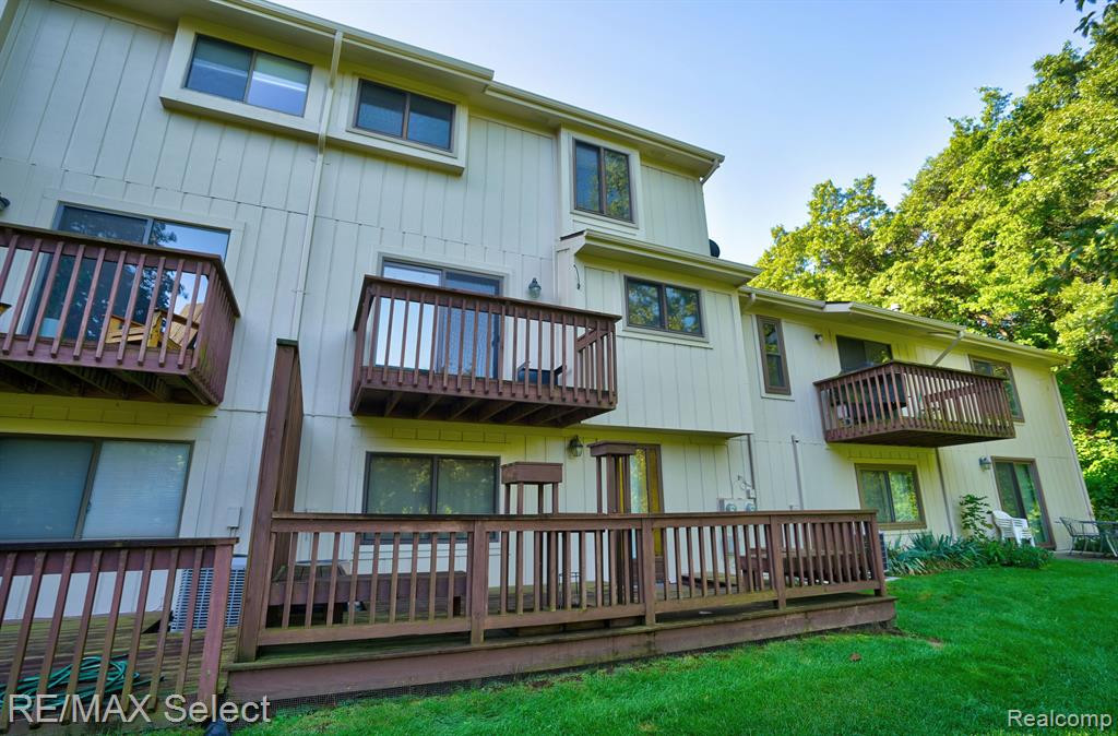 445 GLENWAY Street, Brighton, MI 48116 — Photo 28