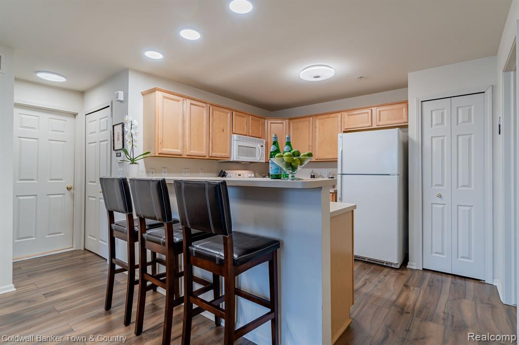 20106 ALEXA Drive, Walled Lake, MI 48390 — Photo 15