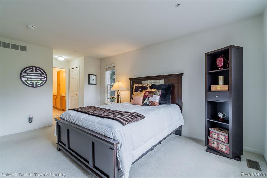 20106 ALEXA Drive, Walled Lake, MI 48390 — Photo 21