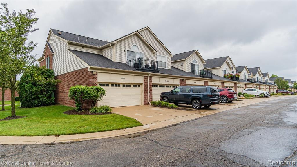 20106 ALEXA Drive, Walled Lake, MI 48390 — Photo 35