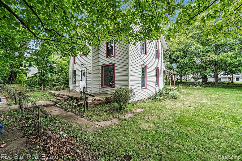 8277 Portage Street, Onekama, MI 49675 — Photo 3