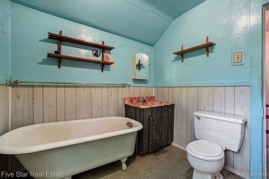 8277 Portage Street, Onekama, MI 49675 — Photo 13