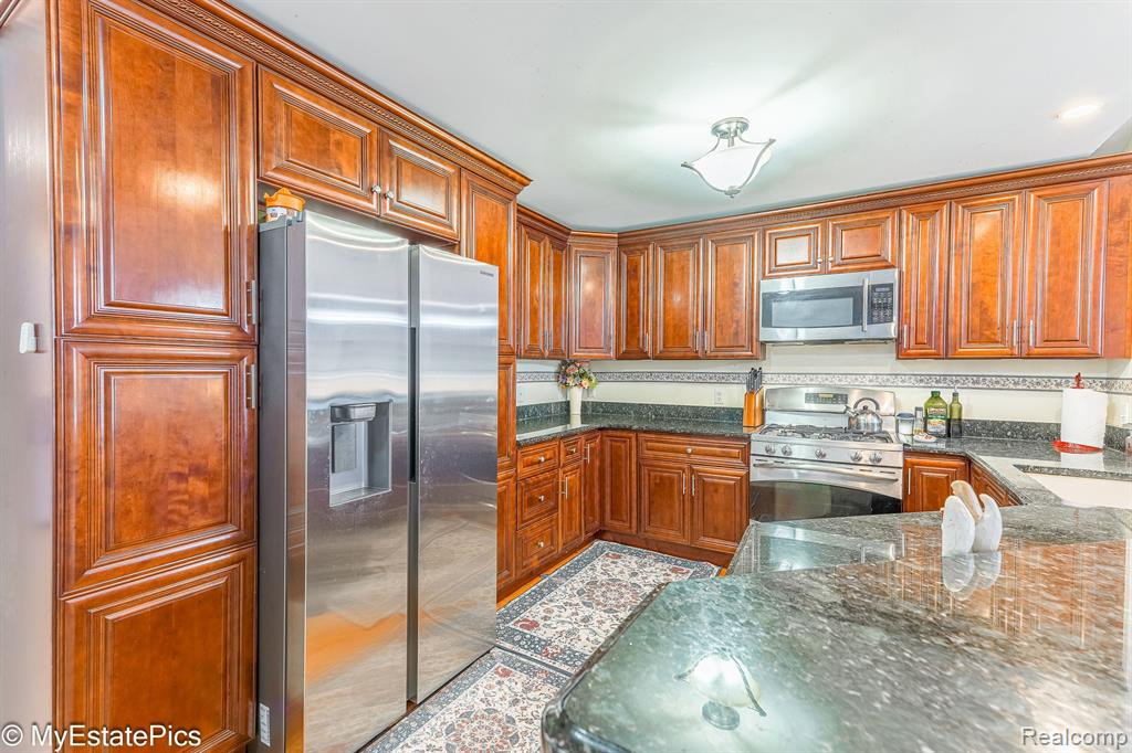 42846 PATTY Lane, Van Buren, MI 48111 — Photo 7