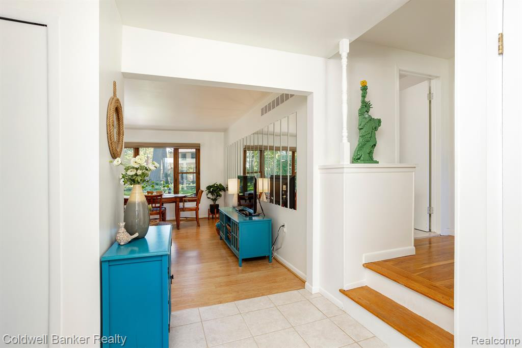 41555 Sunnydale Lane, Northville, MI 48168 — Photo 4
