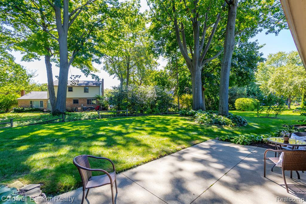 41555 Sunnydale Lane, Northville, MI 48168 — Photo 29