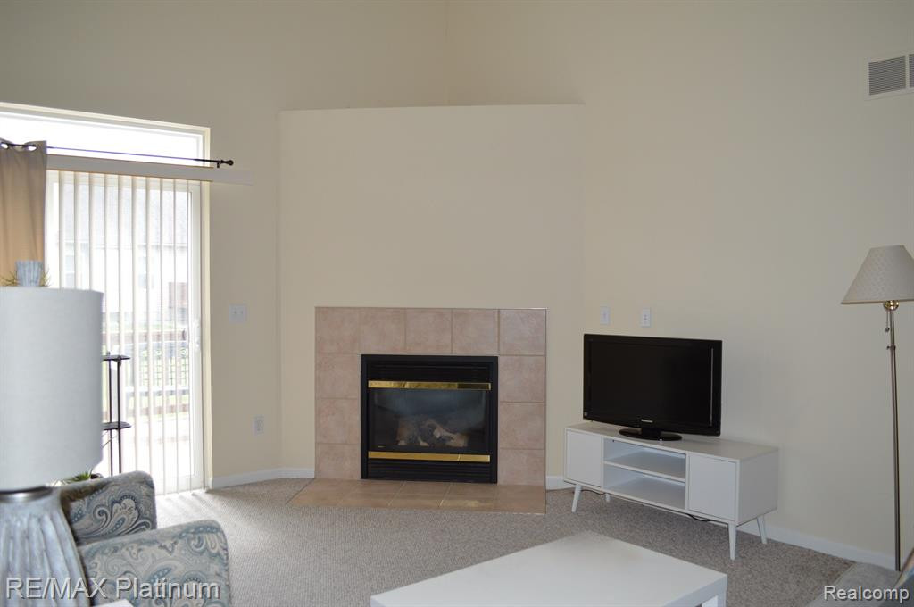 2580 KERRIA Drive, Howell, MI 48855 — Photo 8
