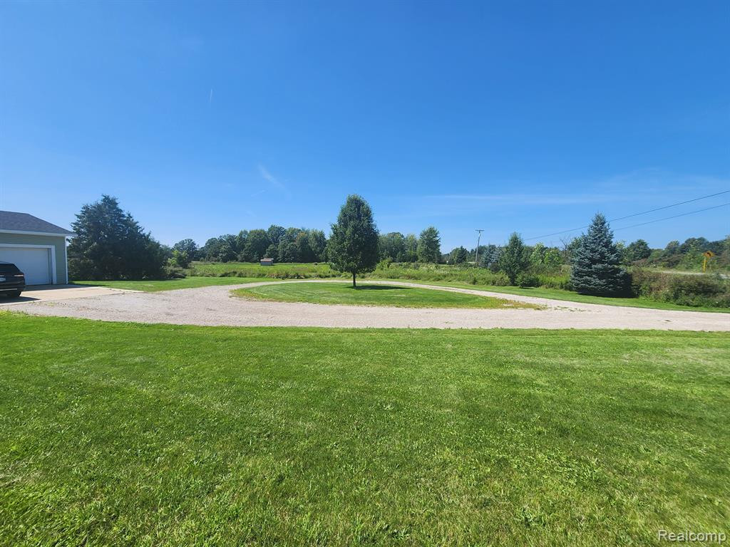 11511 DUNNIGAN Road, Emmett, MI 48022 — Photo 6