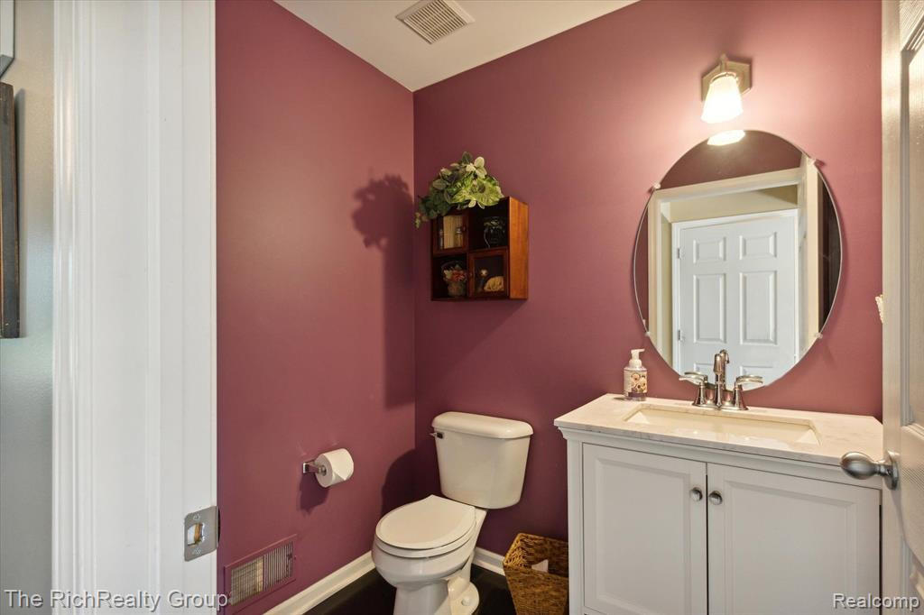 20876 Oak Tree Drive, South Lyon, MI 48178 — Photo 16
