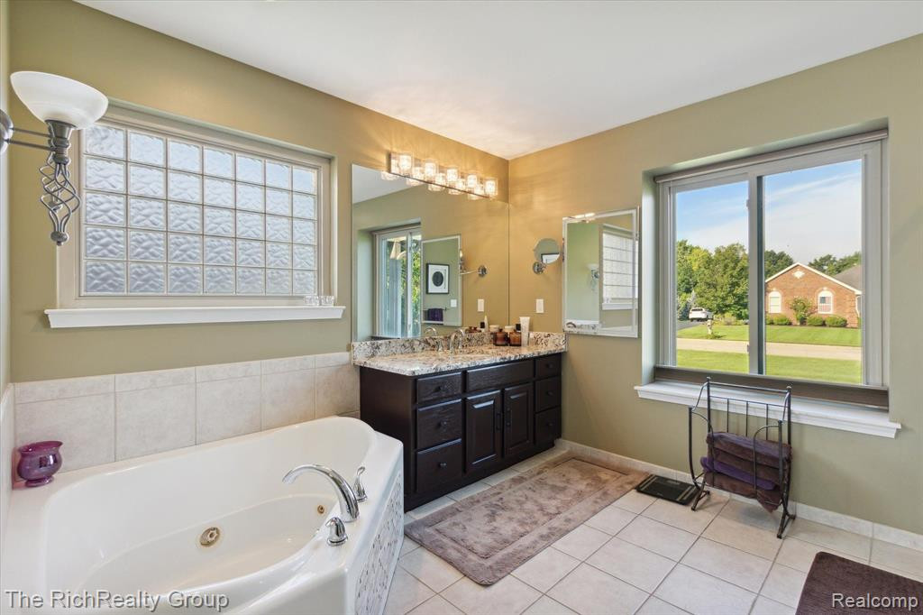20876 Oak Tree Drive, South Lyon, MI 48178 — Photo 21