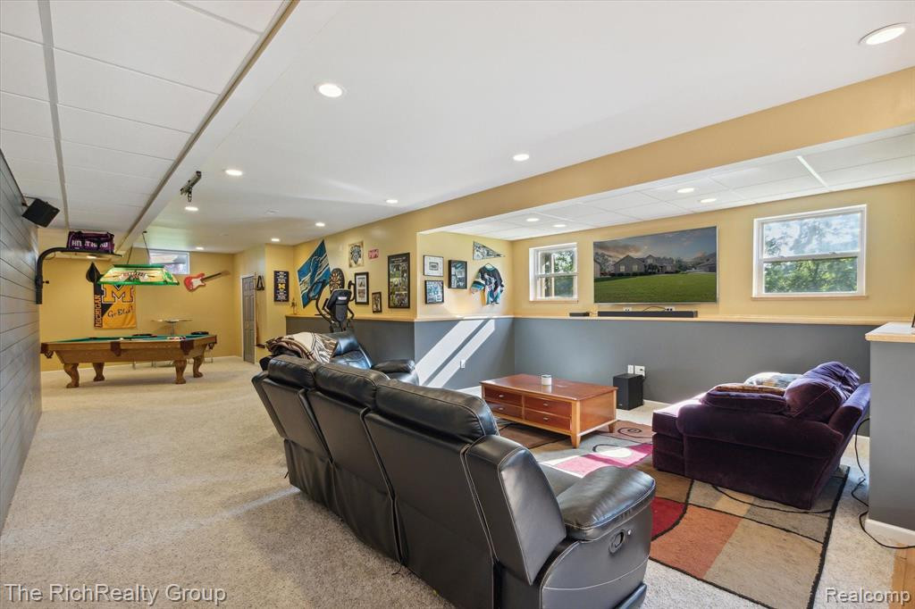 20876 Oak Tree Drive, South Lyon, MI 48178 — Photo 32