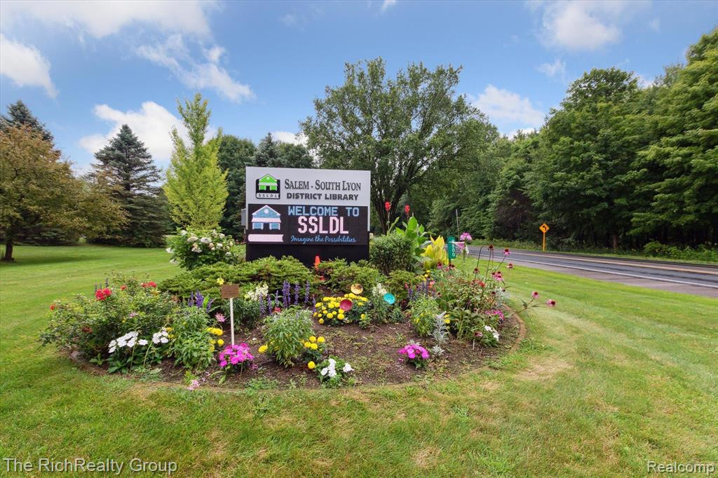 20876 Oak Tree Drive, South Lyon, MI 48178 — Photo 45