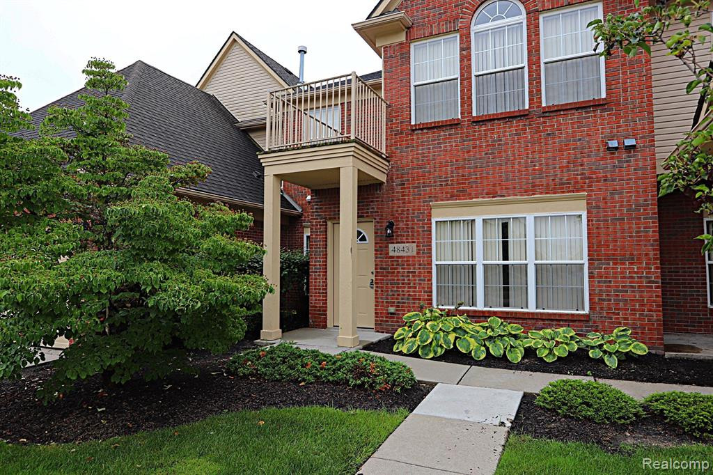 48431 MANOR BRIDGE Drive, 213, Canton, MI 48188 — Photo 2