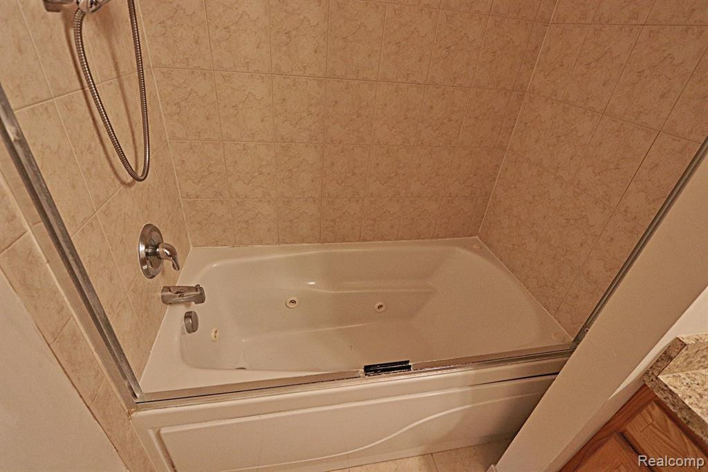 48431 MANOR BRIDGE Drive, 213, Canton, MI 48188 — Photo 11