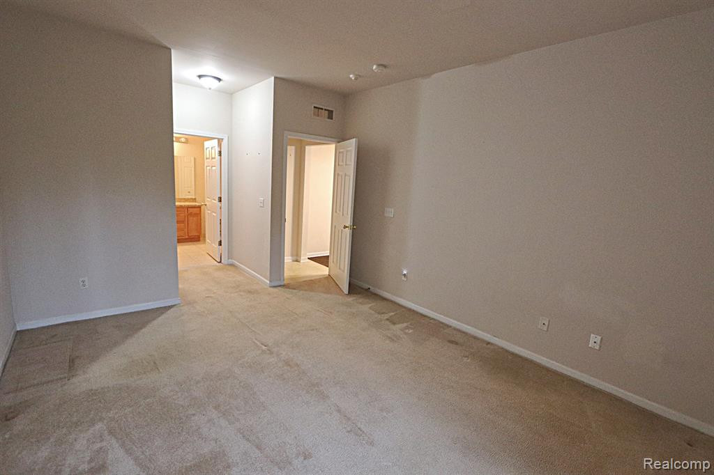 48431 MANOR BRIDGE Drive, 213, Canton, MI 48188 — Photo 14
