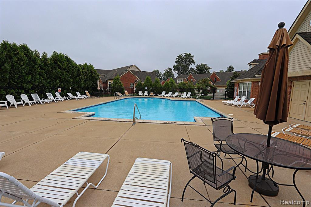 48431 MANOR BRIDGE Drive, 213, Canton, MI 48188 — Photo 24