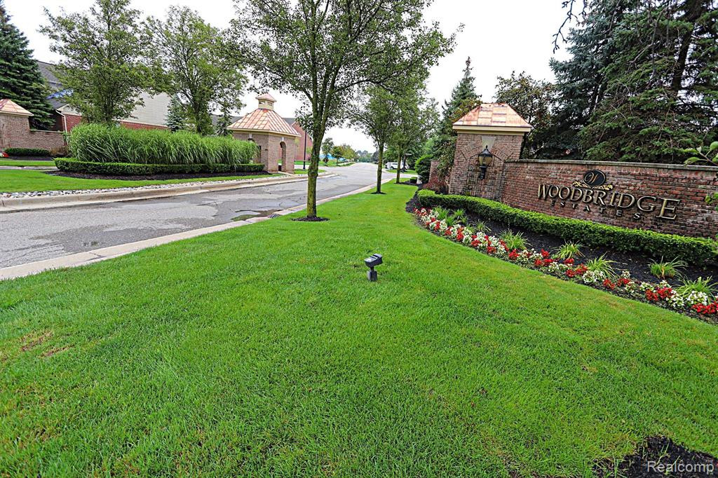 48431 MANOR BRIDGE Drive, 213, Canton, MI 48188 — Photo 31