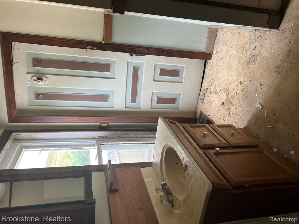1001 HUMMER LAKE Road, Ortonville, MI 48462 — Photo 4