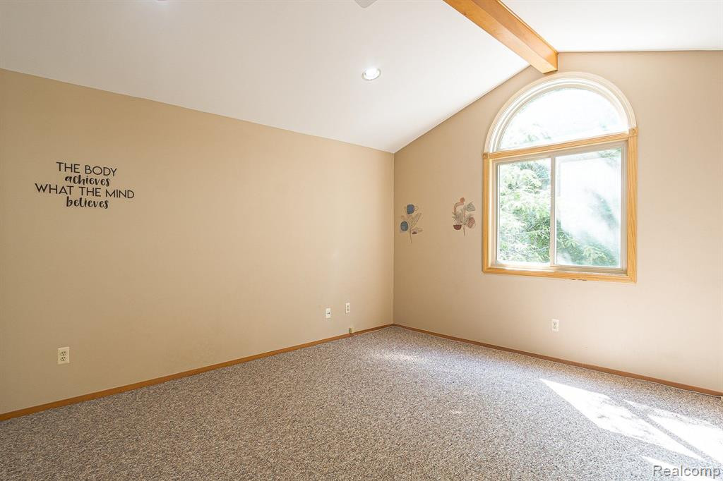 29248 LAUREL Drive, Farmington Hills, MI 48331 — Photo 19