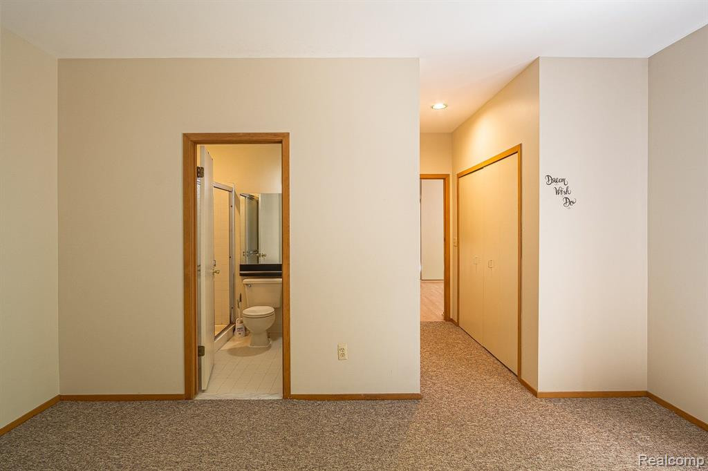 29248 LAUREL Drive, Farmington Hills, MI 48331 — Photo 24