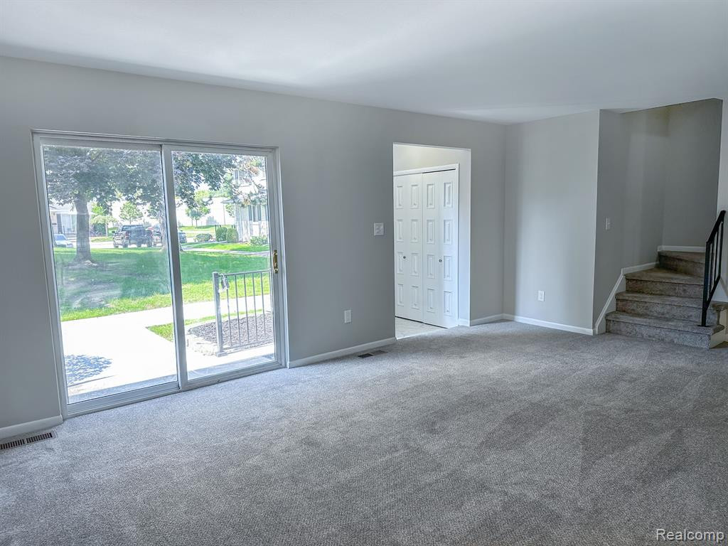 41856 LANGLEY Drive, Sterling Heights, MI 48313 — Photo 3