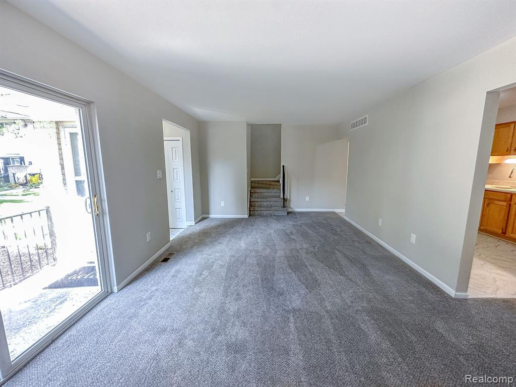 41856 LANGLEY Drive, Sterling Heights, MI 48313 — Photo 5