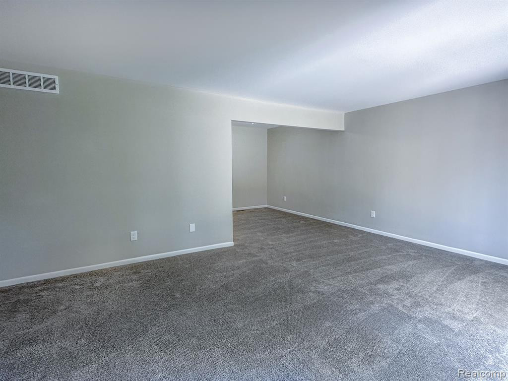 41856 LANGLEY Drive, Sterling Heights, MI 48313 — Photo 7