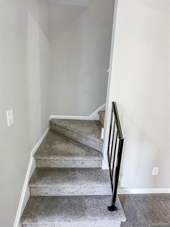 41856 LANGLEY Drive, Sterling Heights, MI 48313 — Photo 13