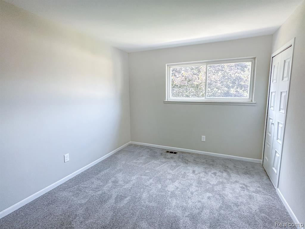 41856 LANGLEY Drive, Sterling Heights, MI 48313 — Photo 14